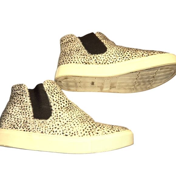 Very G 6.5 White Dot Textured Women's Chelsea Boots Shoes 6 1/2 Tennis - Picture 5 of 8